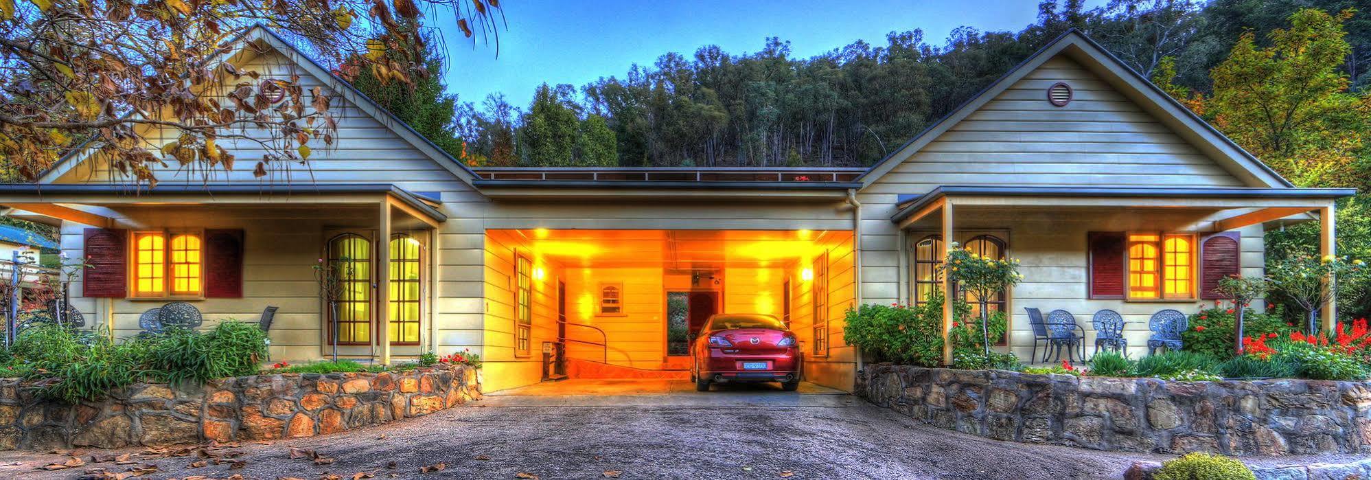 Chestnut Tree Holiday Units Bright Esterno foto